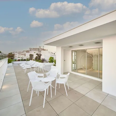 Hotel Leonor Conil 2*