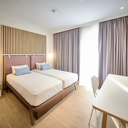 Готель Leonor Conil Коніль-де-ла-Фронтера